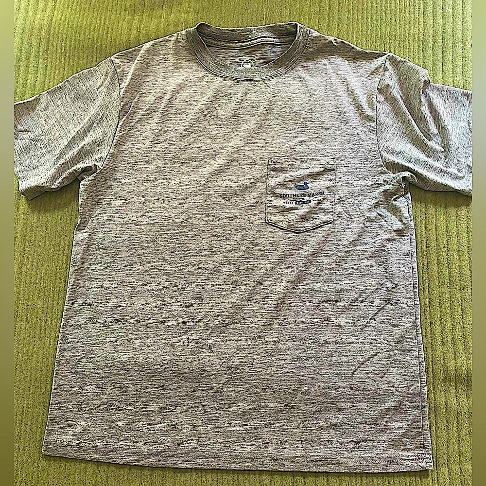 Grey southern marsh XL t-shirt
